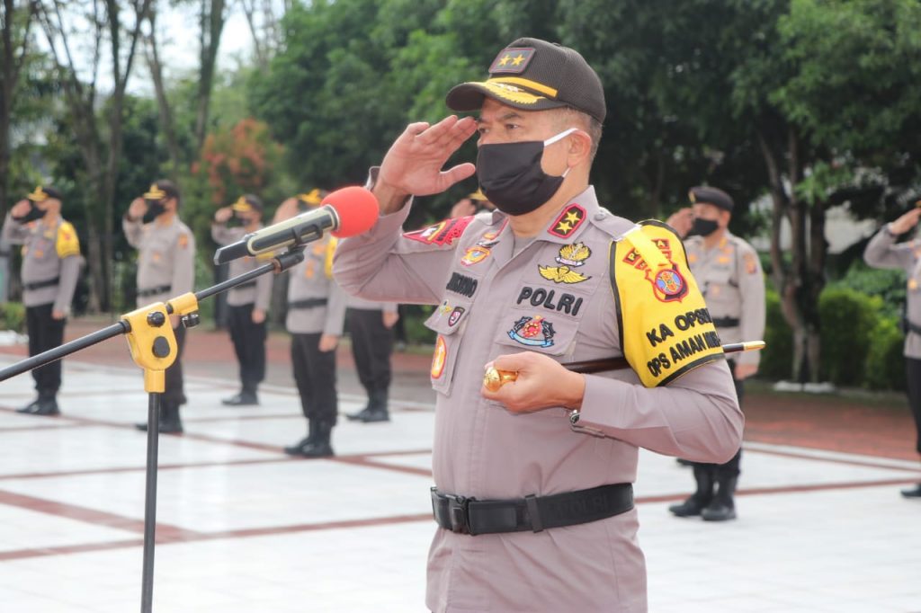 Peringati Hari Bhayangkara ke-74, Kapolda Kaltim Pimpin Upacara Ziarah di Makam Pahlawan 2 16