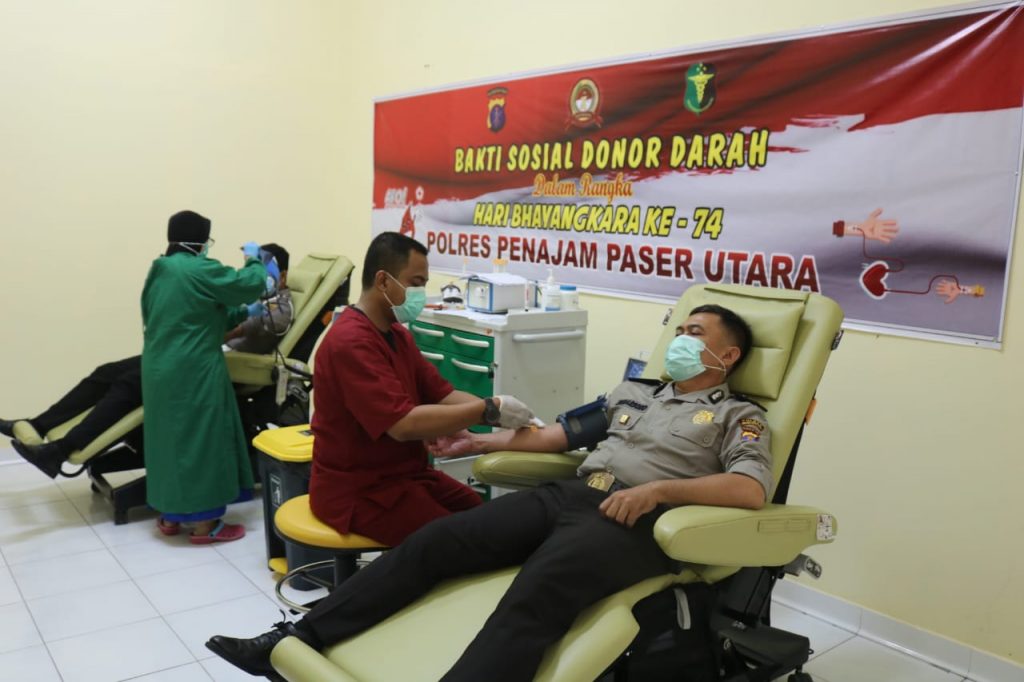 Peringati Hari Bhayangkara ke-74, Polres PPU Gelar Aksi Donor Darah 2 8
