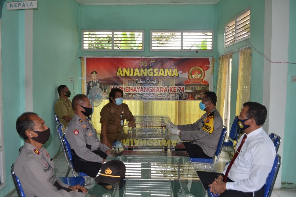 Dalam Rangka Hari Bhayangkara ke-74 dan Perkuat Tali Silaturahmi, Kapolres Paser Anjangsana ke Lembaga Kesejahteraan Masyarakat 4 14