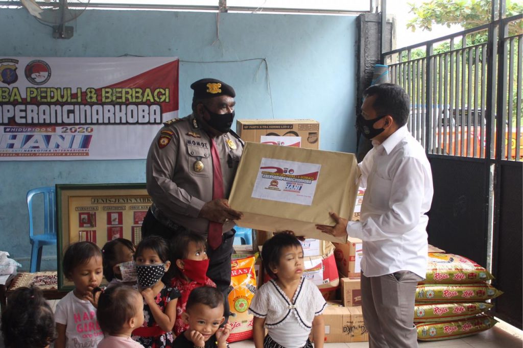Jelang Hari Bhayangkara ke-74, Direktorat Resnarkoba Polda Kaltim Laksanakan Baksos dan Sosialisasi di Panti Asuhan 6 12
