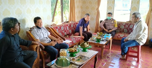 Bhabinkamtibmas Polres Bontang, Kades dan Perusahaan Bersinergi Bahas Ketahanan Pangan Ditengah Pandemi Covid-19 7 11