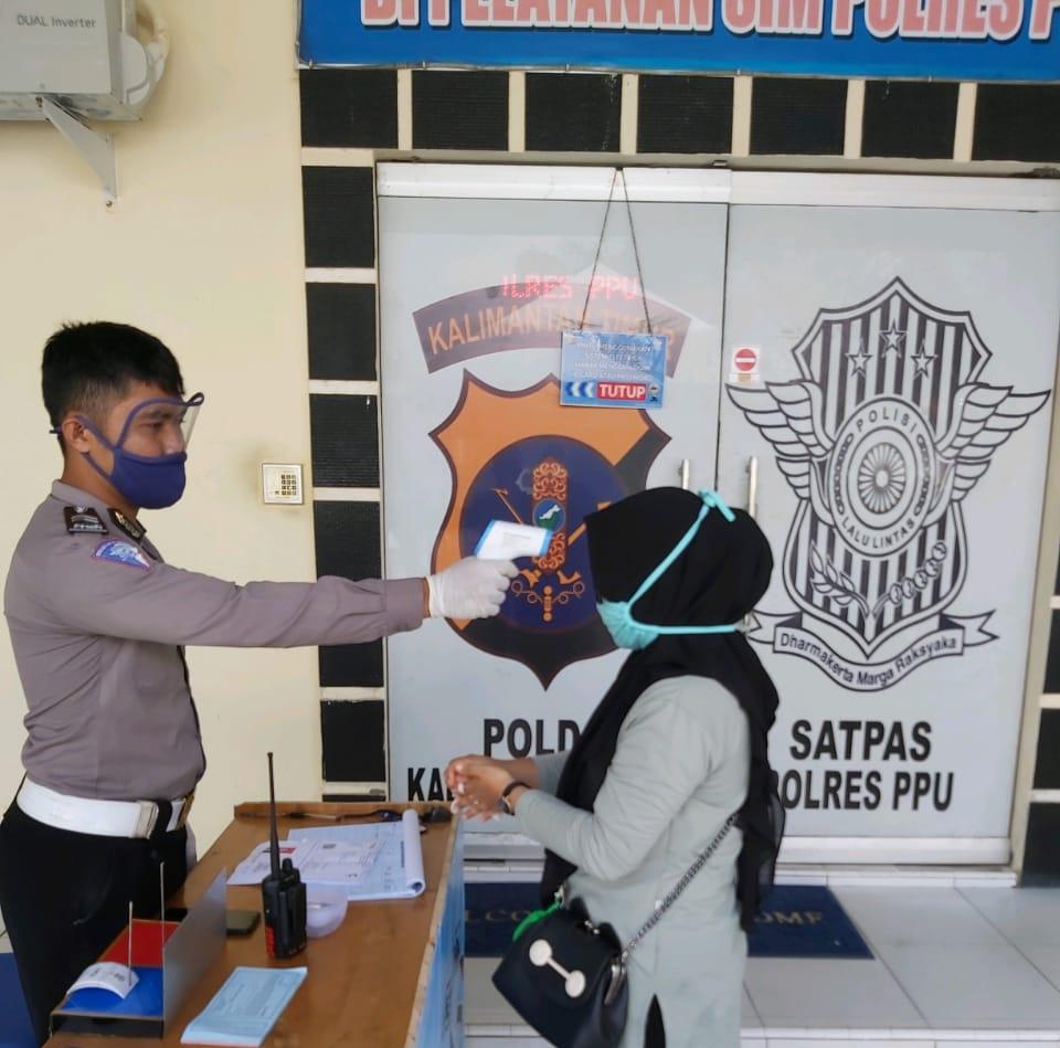 Polres PPU Terapkan Protokol Kesehatan di Pelayanan SIM, Sehari Batasi Hanya 30 Pemohon 8 2