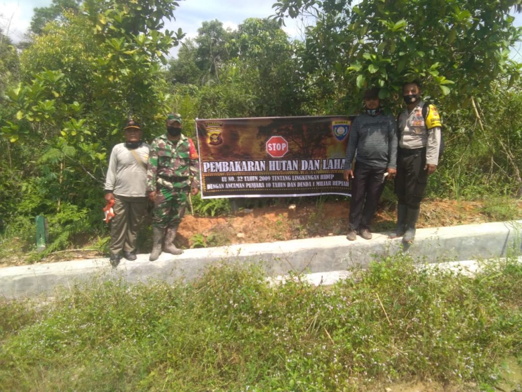 Ditengah Fase Adaptasi Kebiasaan Baru, Polsek Samarinda Kota Laksanakan Penyuluhan Terkait Pencegahan Karhutla 1 11