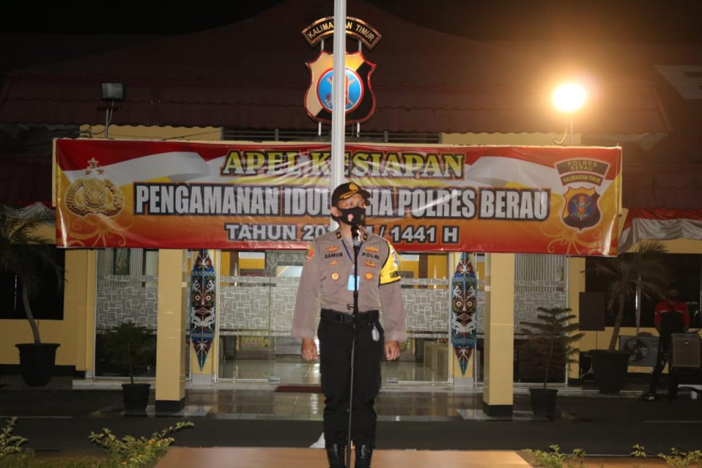 Beri Rasa Aman kepada Masyarakat, Polres Berau Gelar Apel Kesiapan Pengamanan Idul Adha 1441 H 10 15
