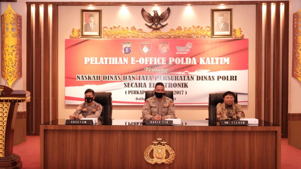 Tingkatkan Kemampuan Personel, Polda Kaltim Gelar Pelatihan E-Office 12 15