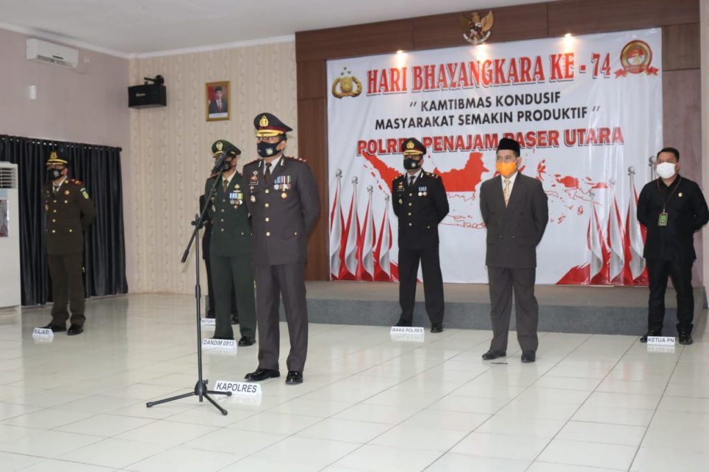 Digelar Virtual, Upacara Hari Bhayangkara ke-74 di Polres PPU Terapkan Protokol Kesehatan 13