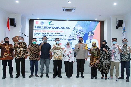 Tingkatkan Ekonomi Masyarakat, Kapolres Hadiri Penandatangan MOU Pemkot Bontang Dengan PT. Pelindo 13