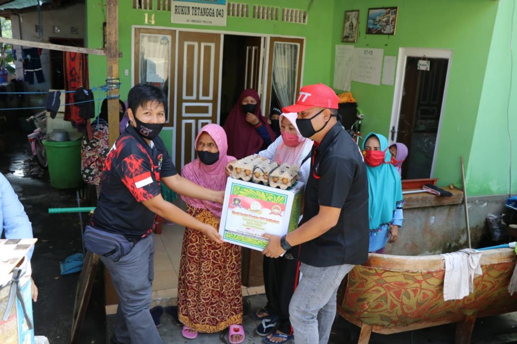 Bentuk Kepedulian, Alumni Diktukba Polri Angkatan 2003 Kaltimra Gelar Baksos Serentak WhatsApp Image 2020 07 04 at 14.21.48