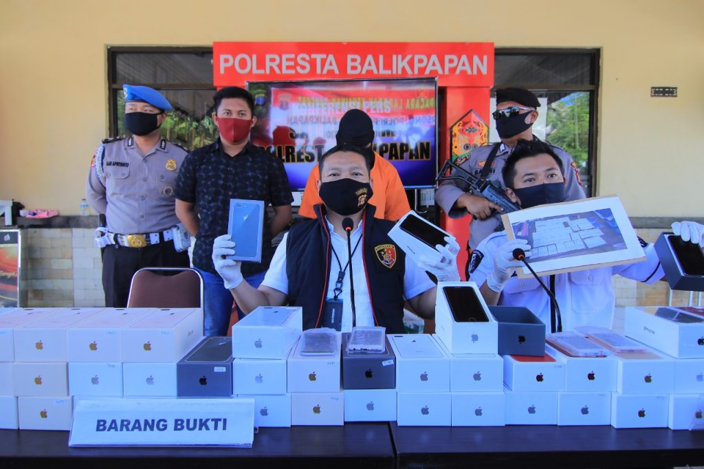 Satreskrim Polresta Balikpapan Berhasil Sita Puluhan Handphone BM WhatsApp Image 2020 07 06 at 13.19.33