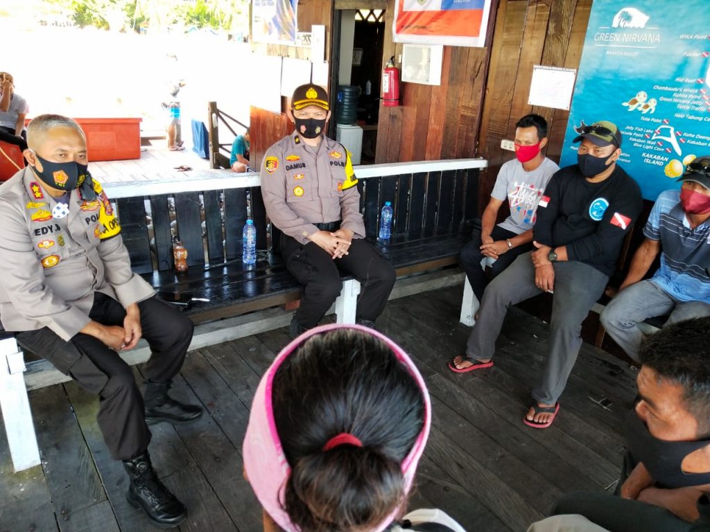 Kunjungan Kerja ke Polsek Maratua, Kapolres Berau Gelar Sosialisasi Karhutla dan Pilkada Serentak 2020 13 10