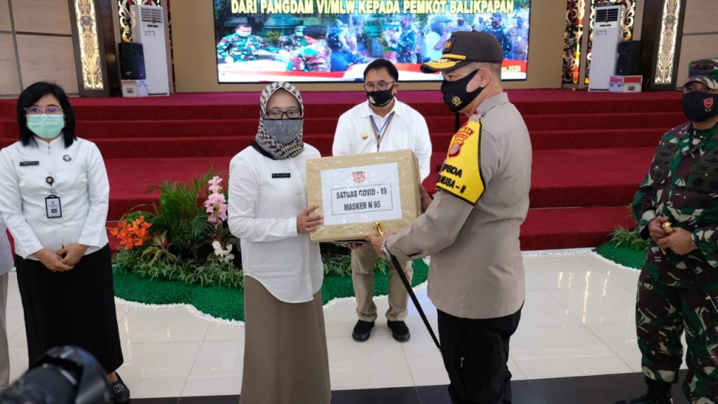 Kapolda Kaltim Hadiri Acara Penyerahan APD di Kodam VI/MLW 1 17 9