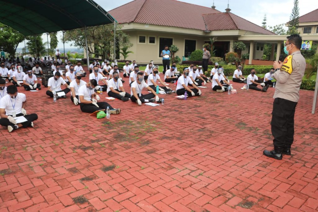 Penerimaan Polri T.A 2020 di Polda Kaltim, Casis Bintara PTU Polri Jalani Pemeriksaan Kesehatan Tahap I WhatsApp Image 2020 08 31 at 08.01.05