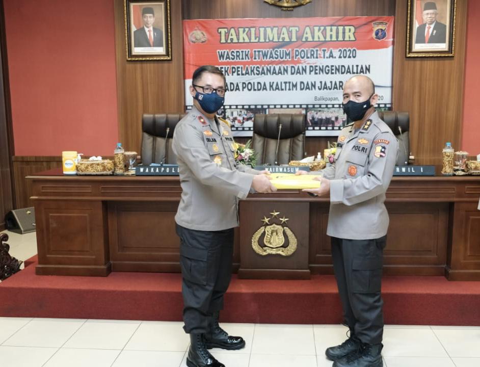 Irjen Pol Drs. Agung Wicaksono, M.Si, Wairwasum Polri Hadiri Taklimat Akhir Wasrik Itwasum di Polda Kaltim 16