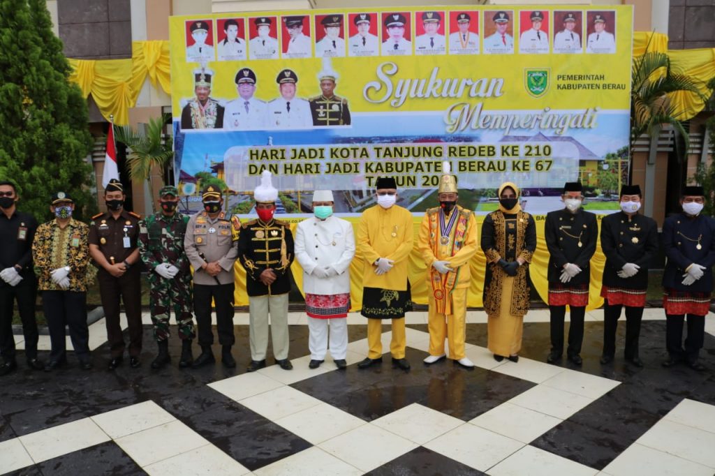 Kapolres Berau Hadiri Syukuran Hari Jadi Kabupaten Berau ke-67 dan Kota Tanjung Redeb ke-210 3 8