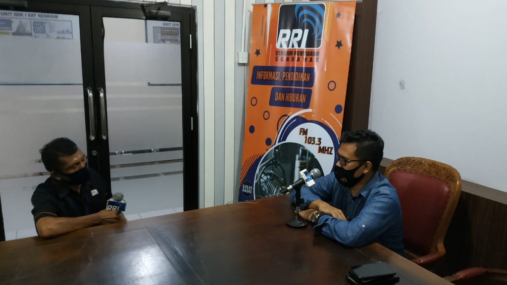 Melalui Radio, Polres Kubar Sampaikan Pesan Kamtibmas Jelang Pilkada 2020 WhatsApp Image 2020 09 09 at 14.30.31