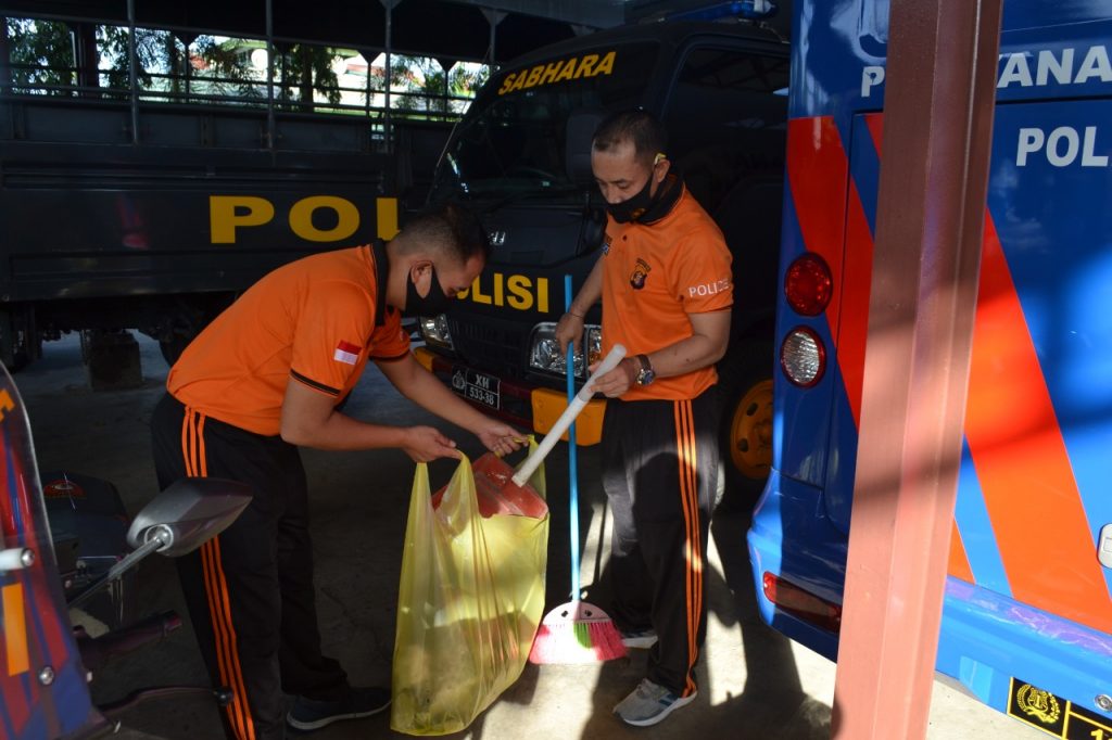 Antisipasi penyebaran Wabah Covid-19, Polres Paser Laksanakan Kurve di Seputaran Mako WhatsApp Image 2020 09 18 at 09.29.58