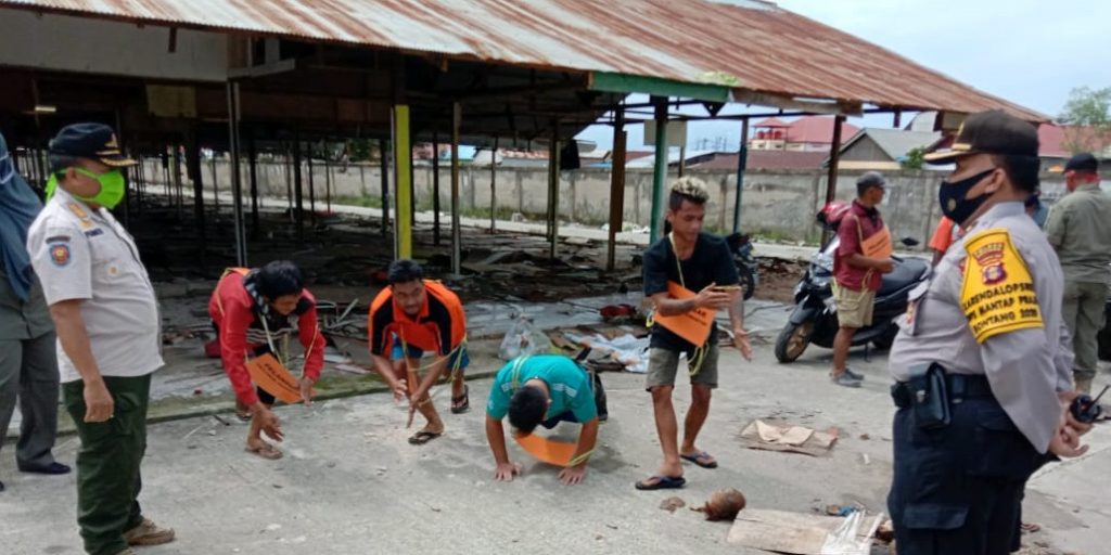 Operasi Yustisi di Kota Bontang, Petugas Beri Sanksi Warga Yang Tak Patuhi Protokol Kesehatan WhatsApp Image 2020 09 20 at 11.34.31 AM