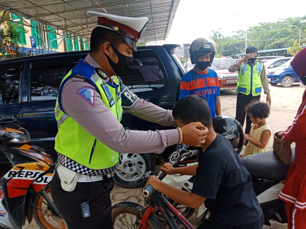 Operasi Yustisi, Polres Kutim Minta Warga Patuhi Protokol Kesehatan WhatsApp Image 2020 09 20 at 9.23.45 AM