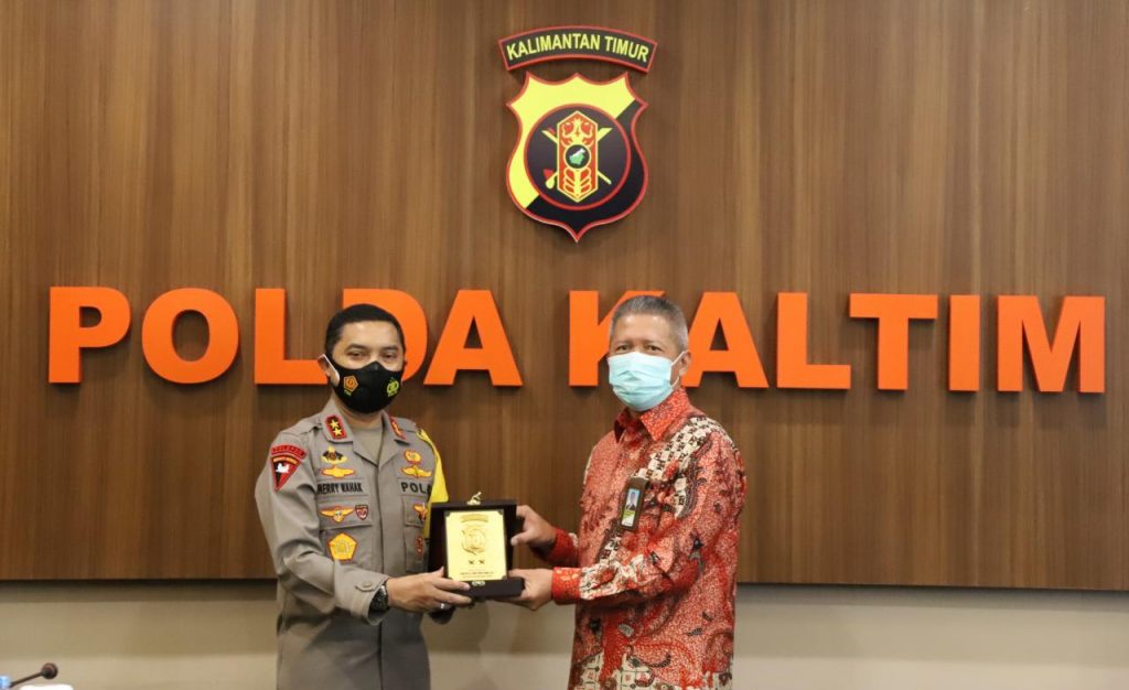 Bahas Pengamanan Objek Vital, Kapolda Kaltim Terima Kunjungan PT. Pertamina WhatsApp Image 2020 09 21 at 11.28.35