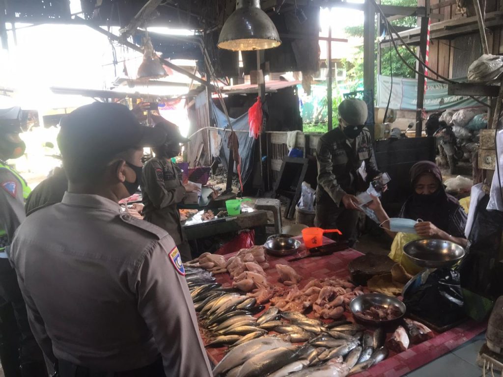Operasi Yustisi, Petugas Gabungan Sasar Tempat-Tempat Keramaian di Kutim WhatsApp Image 2020 09 25 at 10.54.30 AM