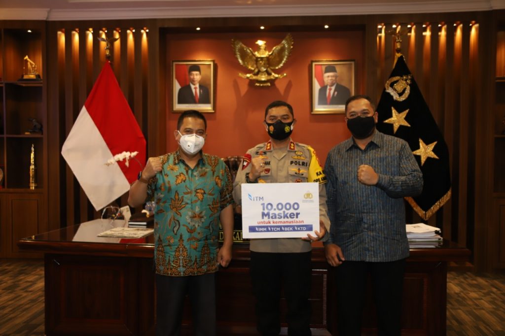 Polda Kaltim Terima Bantuan 10 Ribu Masker dari PT.Indo Tambangraya Megah 14 5