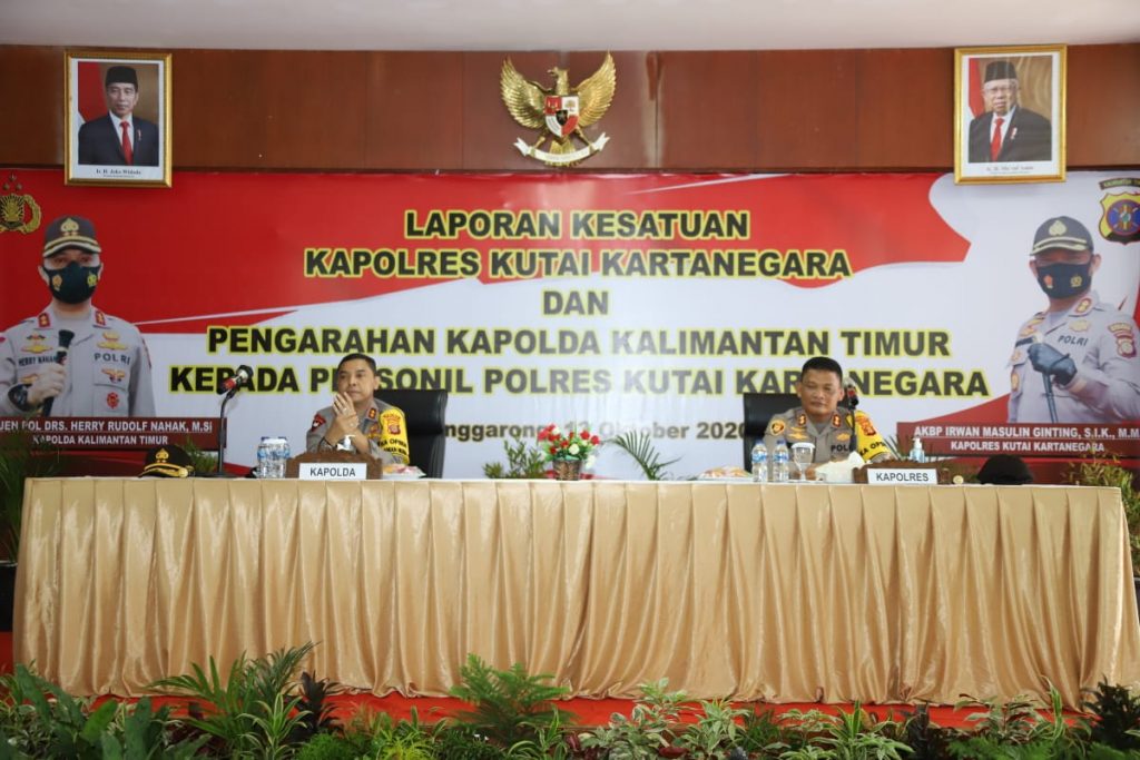 Kapolda Kaltim Beri Arahan kepada Personel Saat Kunjungan di Polres Kukar 23