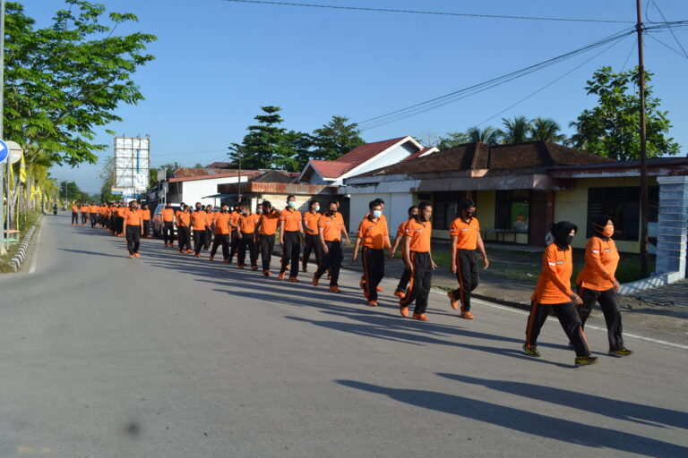 Jaga Imunitas Tubuh, Polres Paser Rutin Laksanakan Olahraga DSC 0021 1 768x512 1
