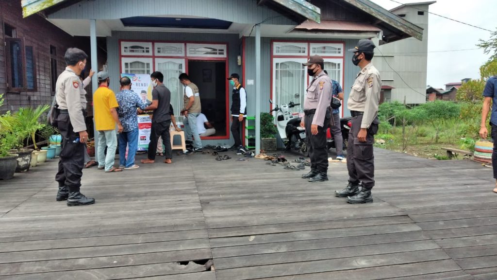 Wujudkan Kondusifitas, Polres Kukar Amankan Kegiatan Kampanye Terbatas Paslon Pilkada Kukar WhatsApp Image 2020 10 08 at 8.46.18 AM