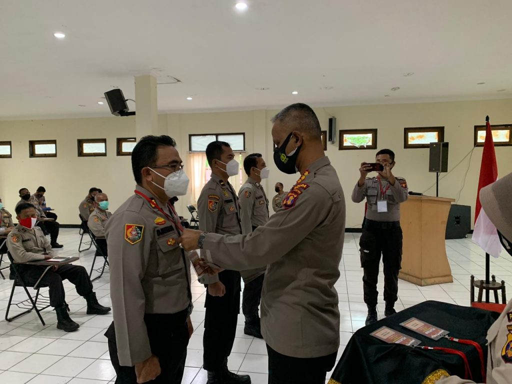 Ka SPN Polda Kaltim Buka Pelatihan Peningkatan Kemampuan Pengasuh Siswa Diktukba Polri T.A.2020 WhatsApp Image 2020 10 19 at 10.18.01 AM