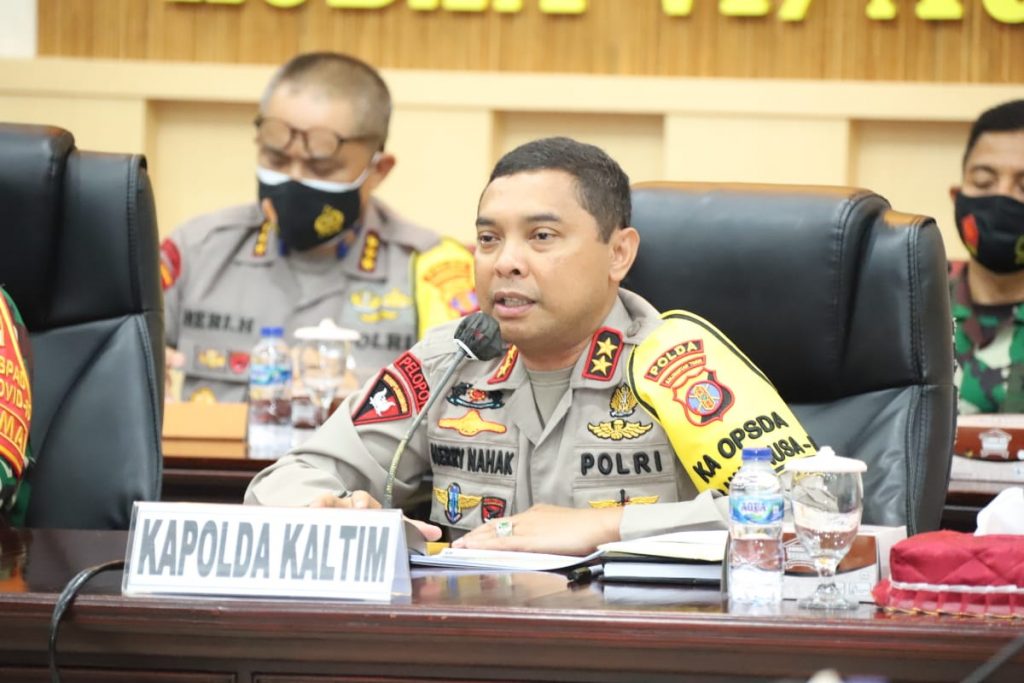 Kapolda Kaltim Hadiri Vicon Rakor Antisipasi Penyebaran Covid-19 Saat Libur Panjang dan Aksi Unras Omnibus Law WhatsApp Image 2020 10 27 at 2.17.33 PM