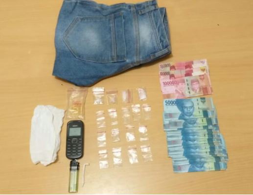 Simpan Sabu di Saku Celana, Seorang Pria di Kab. Kukar Diamankan Polisi kukar 2