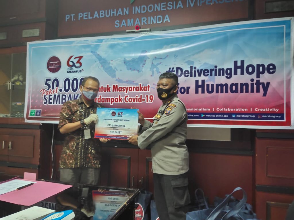 Peduli Warga Terdampak Covid-19, Polsek KP. Samarinda Terima Bantuan Sembako dari PT. Meratus smd2 1