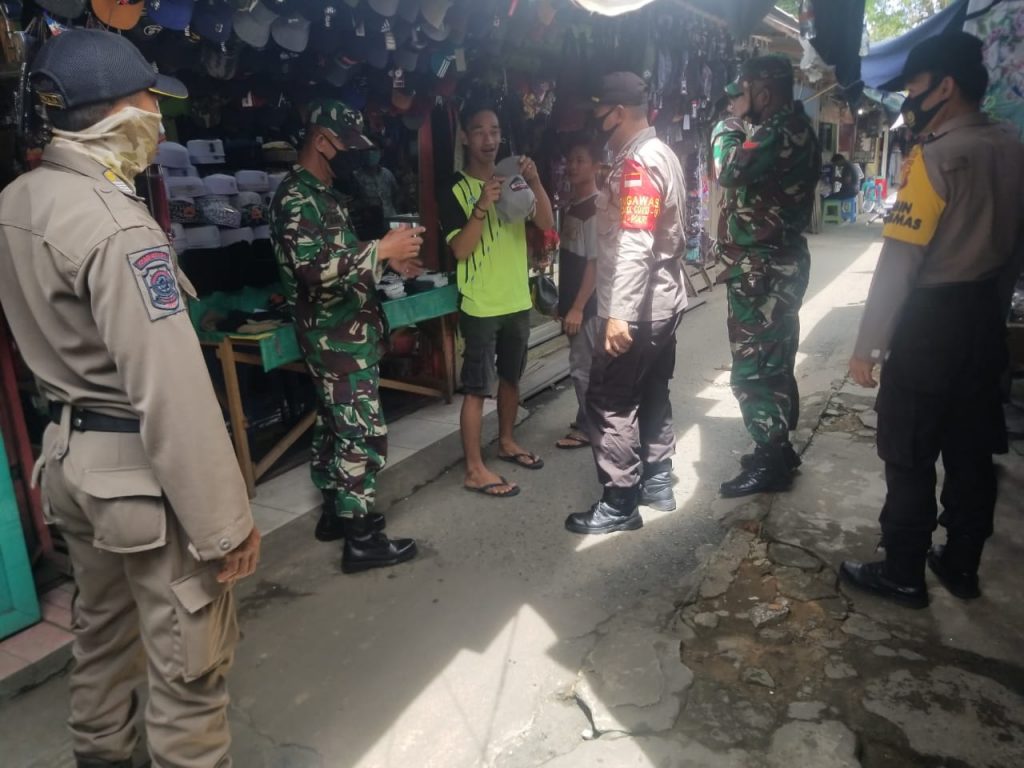 Upaya Cegahan Penyebaran Covid-19, Polres Kukar Bersama Tim Gabungan Gencarkan Pendisiplinan Protokol Kesehatan 1 3