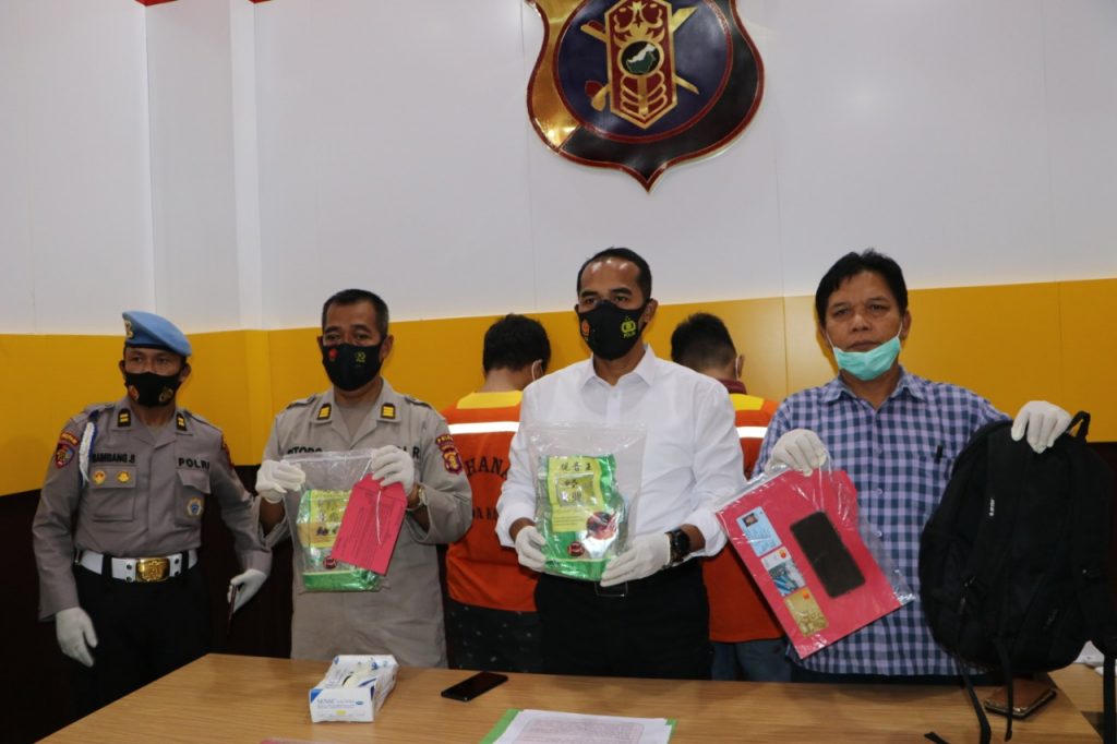 Berhasil Gagalkan Peredaran 2,339 Kg Sabu, Dit Resnarkoba Polda Kaltim Laksanakan Konferensi Pers 17 6