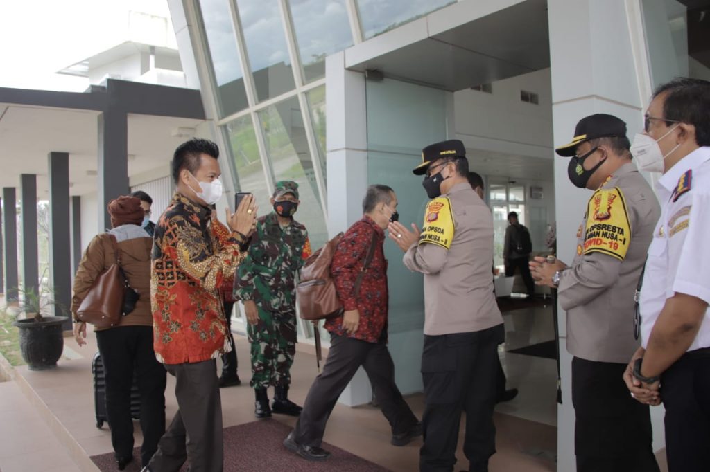 Wakapolda Kaltim Jemput BKSAP DPR RI di Bandara APT Pranoto Samarinda 20 3