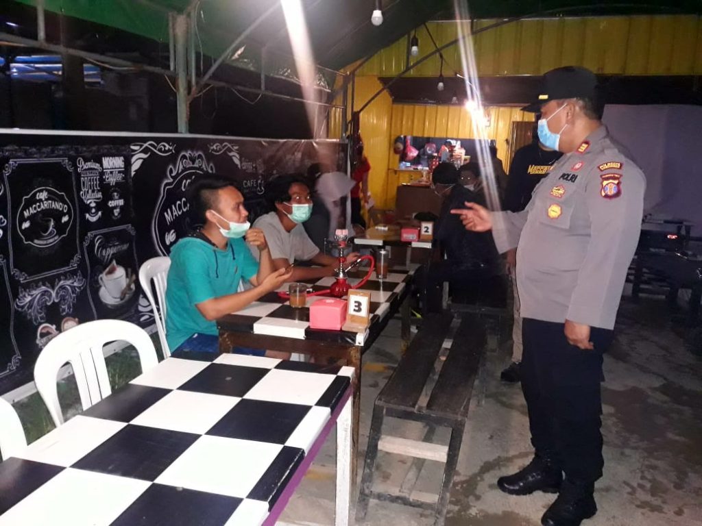 Tekan Penyebaran dan Penularan Virus Covid-19, Polsek Samarinda Seberang Gelar Patroli Cipta Kondisi dan Operasi Yustisi Covid-19 5 11