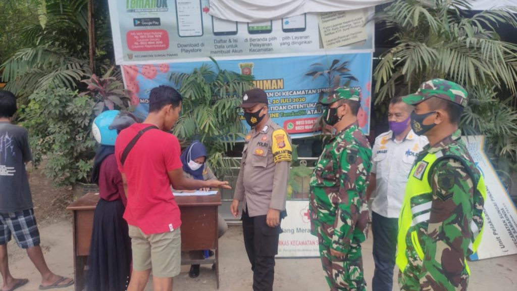 Cegah Penyebaran Covid-19, Polsek Sungai Pinang Turut Serta Dalam Operasi Yustisi Bersama TNI dan Satpol PP Kota Samarinda 6 7
