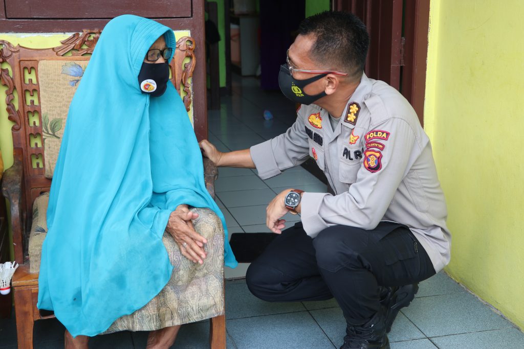 Berbagi Kasih Jelang Natal 2020, Polda Kaltim Bagikan Sembako ke Panti Asuhan 1 IMG 0509