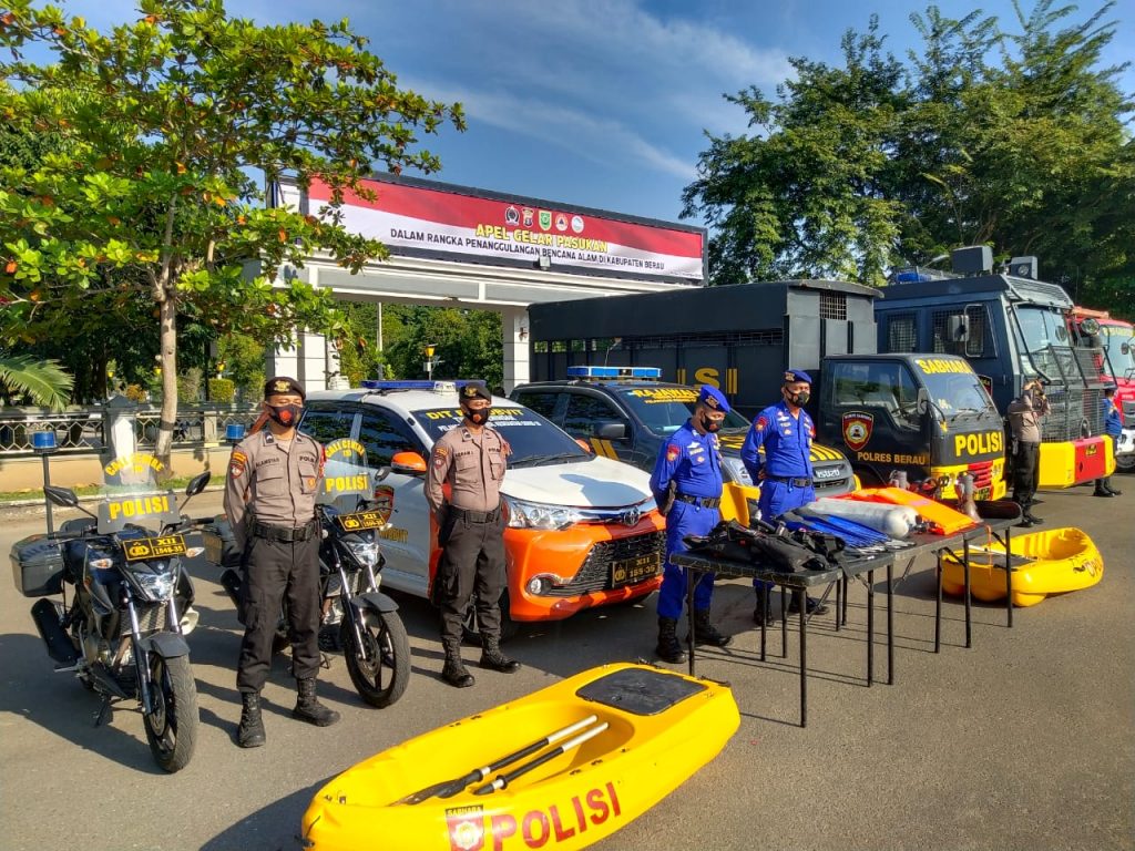 Dalam Rangka Penanggulangan Bencana Alam, Polres Berau Gelar Apel Pasukan WhatsApp Image 2020 11 12 at 13.05.52