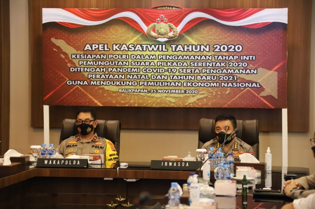 Bahas Kesiapan Pengamanan Pilkada dan Nataru, Wakapolda Kaltim Ikuti Apel Kasatwil Secara Virtual WhatsApp Image 2020 11 25 at 9.49.09 AM