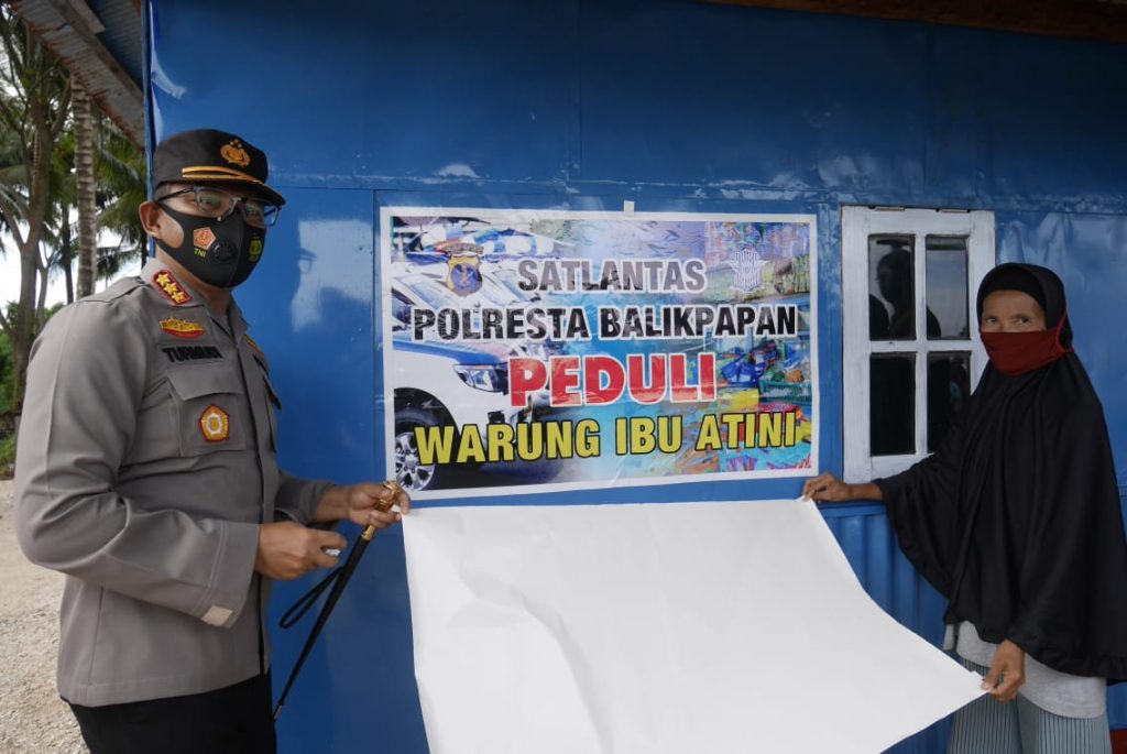 Aksi Peduli Polri, Polresta Balikpapan Bedah Rumah Warga Tidak Mampu bpp