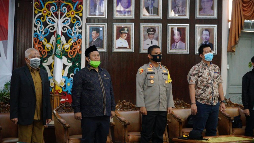 Hadiri Rapat Koordinasi Forkopimda, Kapolres Kukar Paparkan Kesiapan Pengamanan Pilkada 2020 WhatsApp Image 2020 12 02 at 8.13.45 AM