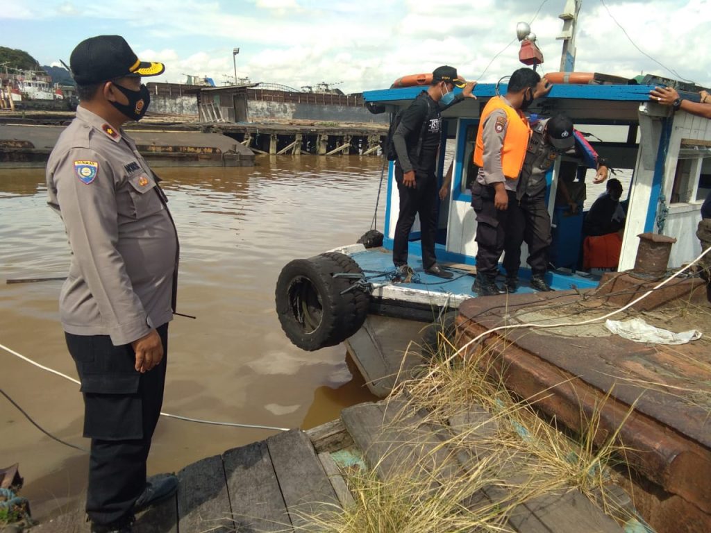 Polresta Samarinda Kawal Pendistribusian Logistik Pilkada 2020 Hingga Ke Pelosok WhatsApp Image 2020 12 09 at 1.51.39 PM