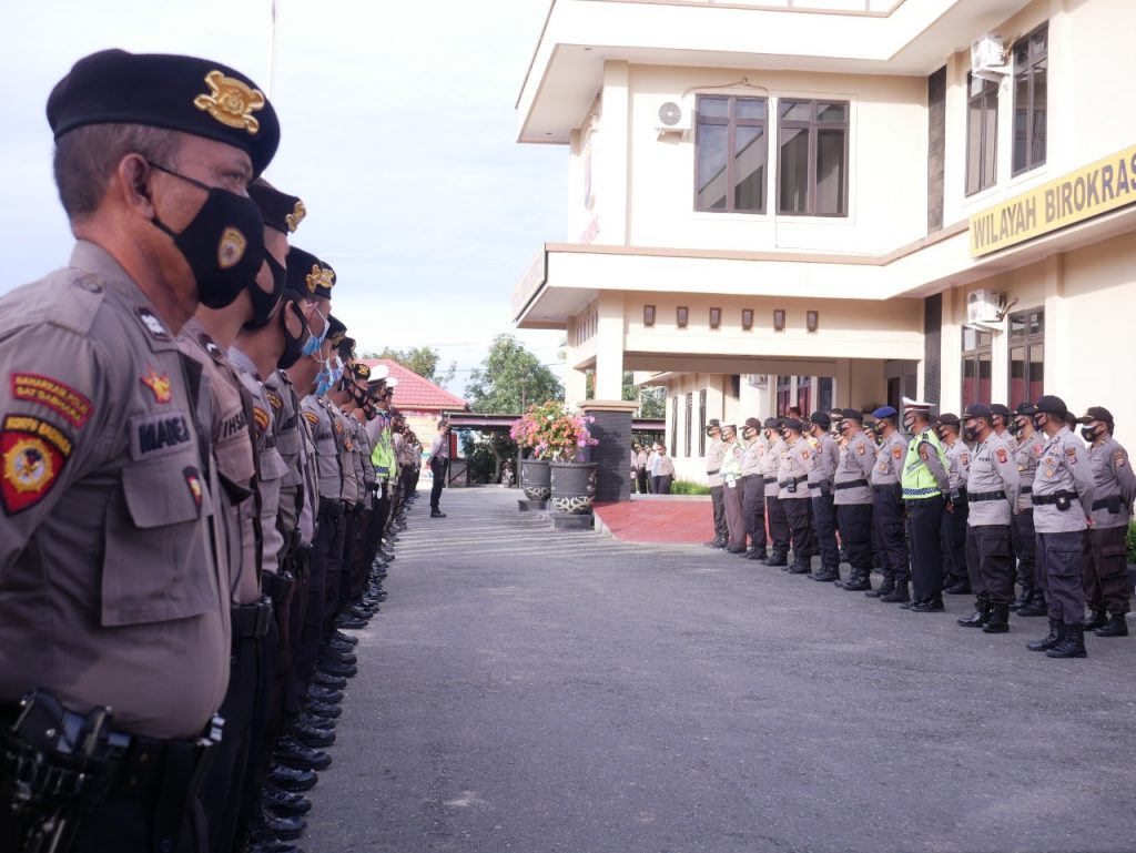 Polres Bontang Kerahkan 389 Personil Dalam Pengamanan Pilkada 2020 WhatsApp Image 2020 12 09 at 8.38.11 PM