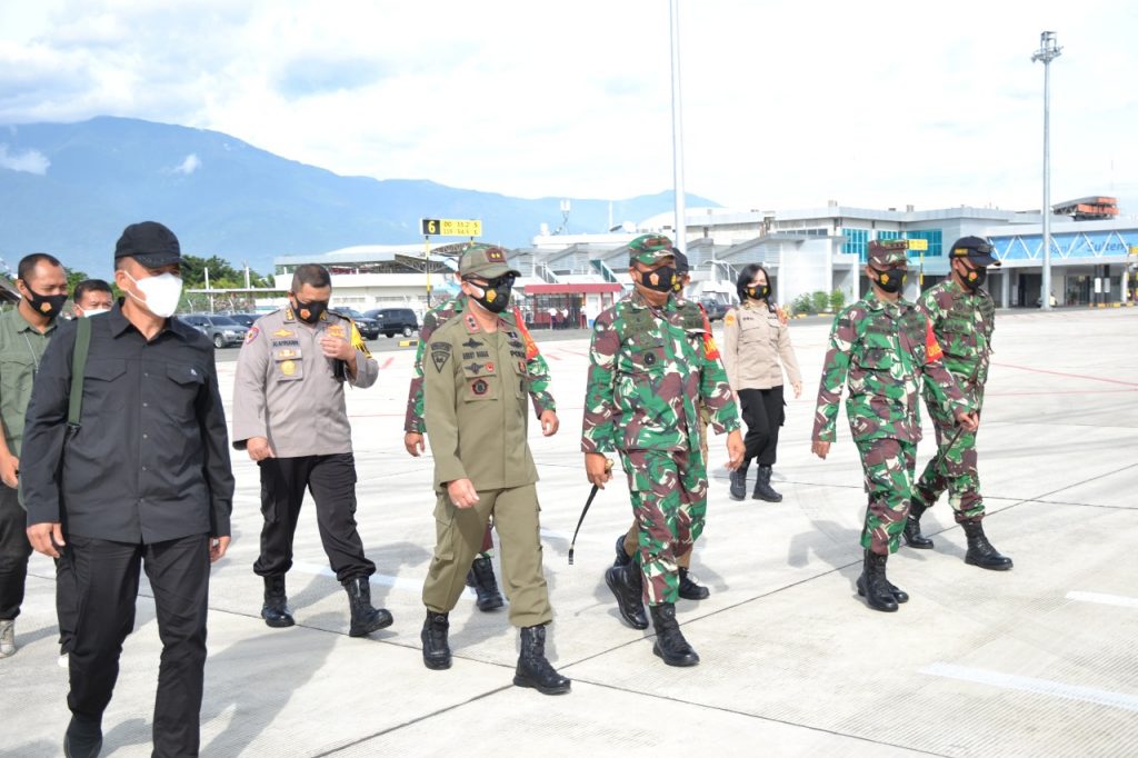 Asistensi Kapolda Kaltim ke Poso, Berikan Motivasi Personel Satgas Tinombala WhatsApp Image 2020 12 16 at 12.50.14