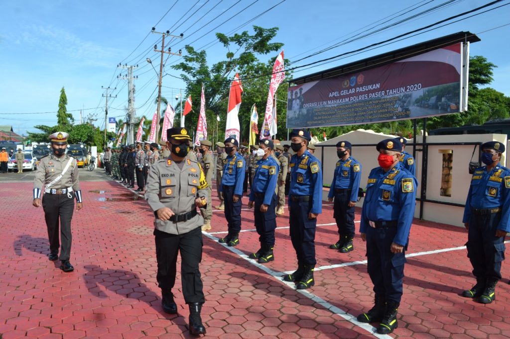 Kapolres Paser Pimpin Apel Gelar Pasukan Operasi Lilin Mahakam 2020 WhatsApp Image 2020 12 21 at 11.28.12 AM