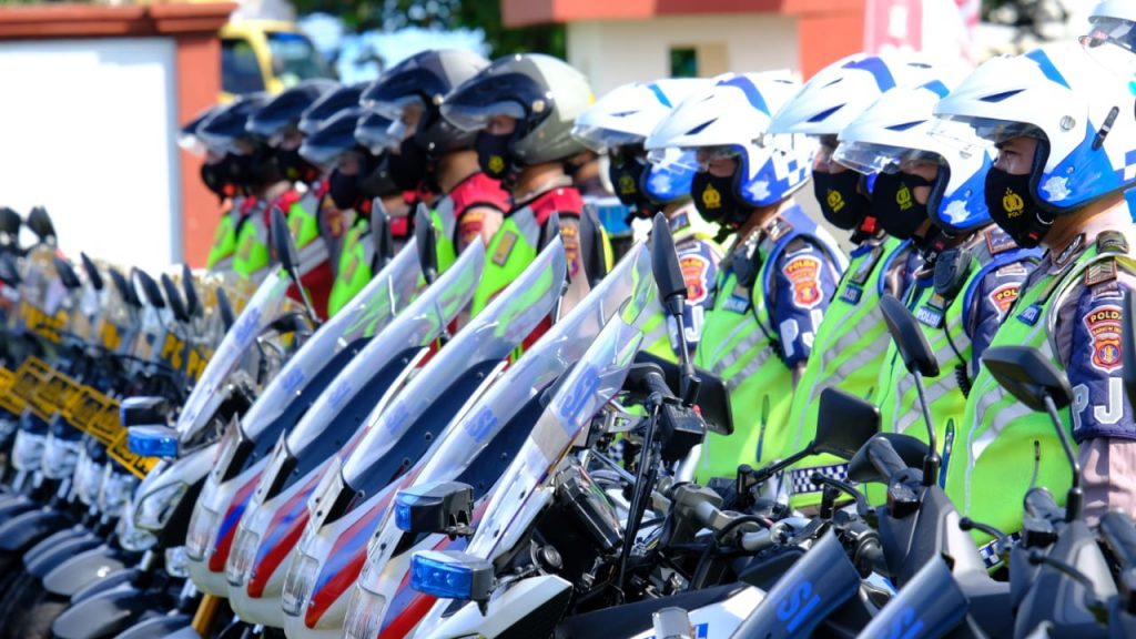 Jelang Natal dan Tahun Baru, Polda Kaltim Lakukan Apel Gelar Pasukan Operasi Lilin Mahakam 2020 WhatsApp Image 2020 12 21 at 9.52.08 AM