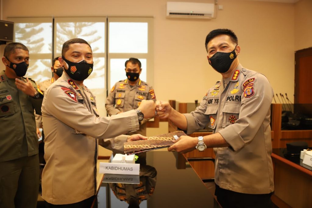 Kapolda Kaltim Pimpin Penandatanganan Pakta Integritas dan Penyerahan DIPA T.A. 2021 WhatsApp Image 2020 12 22 at 8.46.49 AM