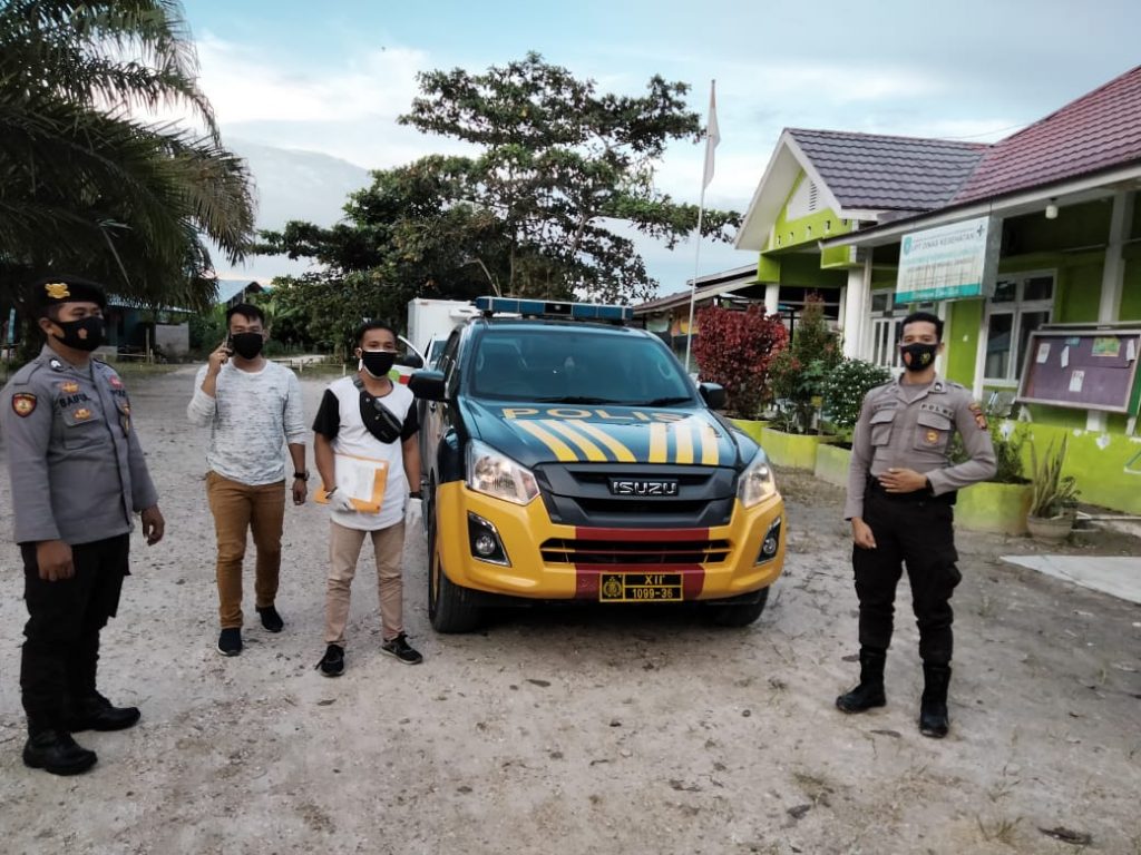 Polres Kukar Kawal Pendistribusian Vaksin Covid-19 ke Puskesmas Kembang Janggut 1 13