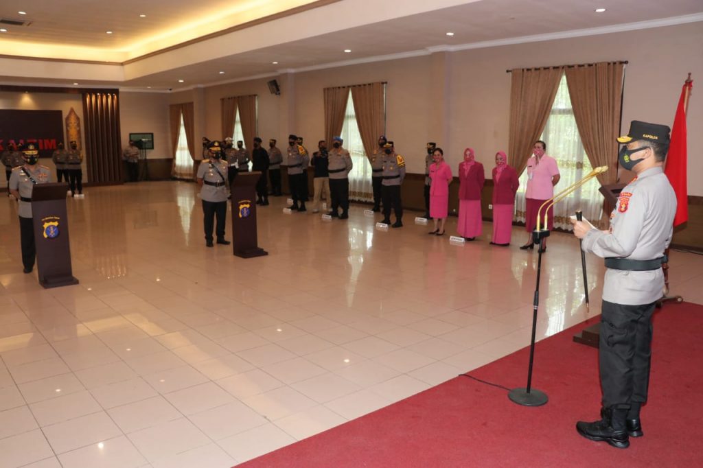 Kapolda Pimpin Serah Terima Jabatan Wakapolda Kalimantan Timur 1 3